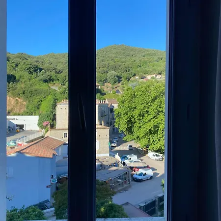Au Coeur De De Charme Dans Un Ecrin De Verdure Sartène