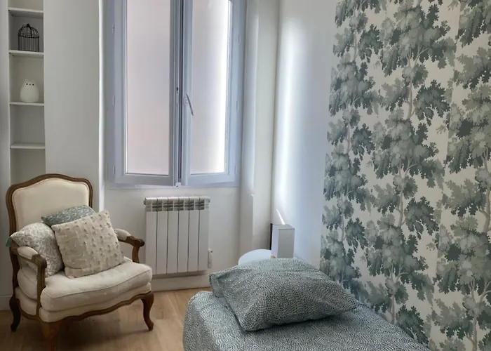 Au Coeur De De Charme Dans Un Ecrin De Verdure Sartène