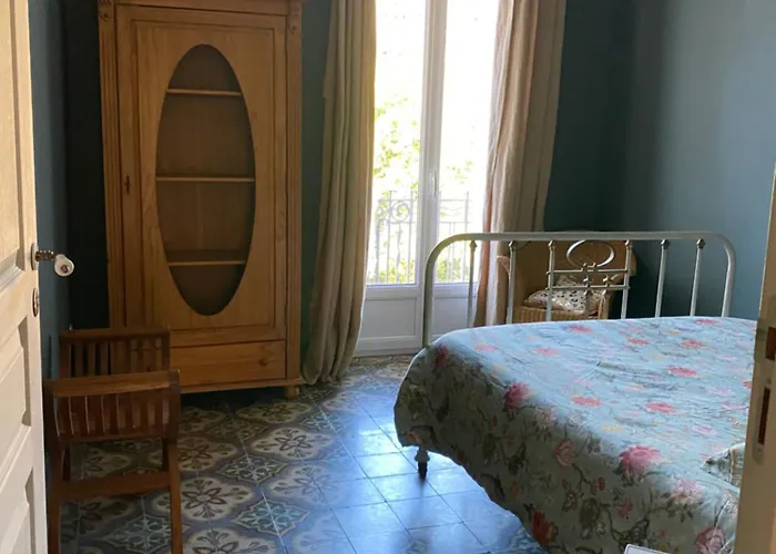 Au Coeur De De Charme Dans Un Ecrin De Verdure Apartmán